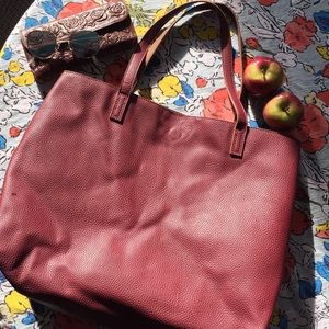 Faux leather tote - reversible
